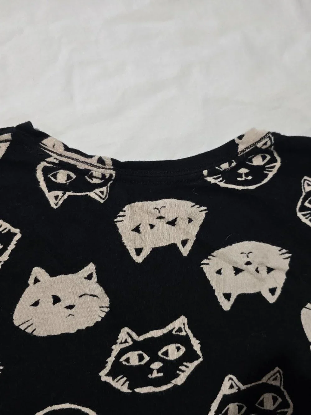 Old Navy Black Cat Print Long Sleeve Top – Softest Tee Girls Size Medium (8)
